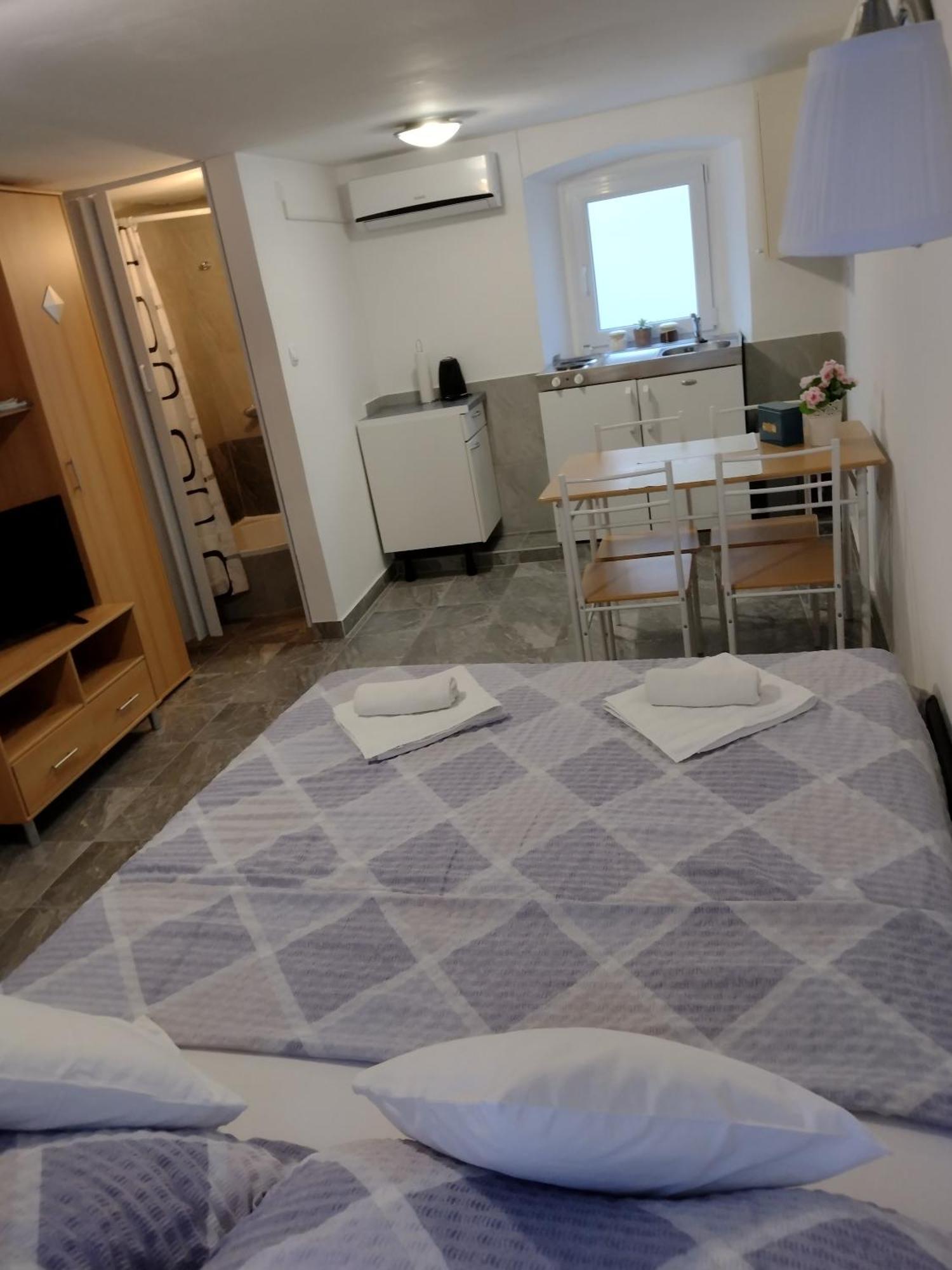 Apartment Angelove Senj  Exteriör bild